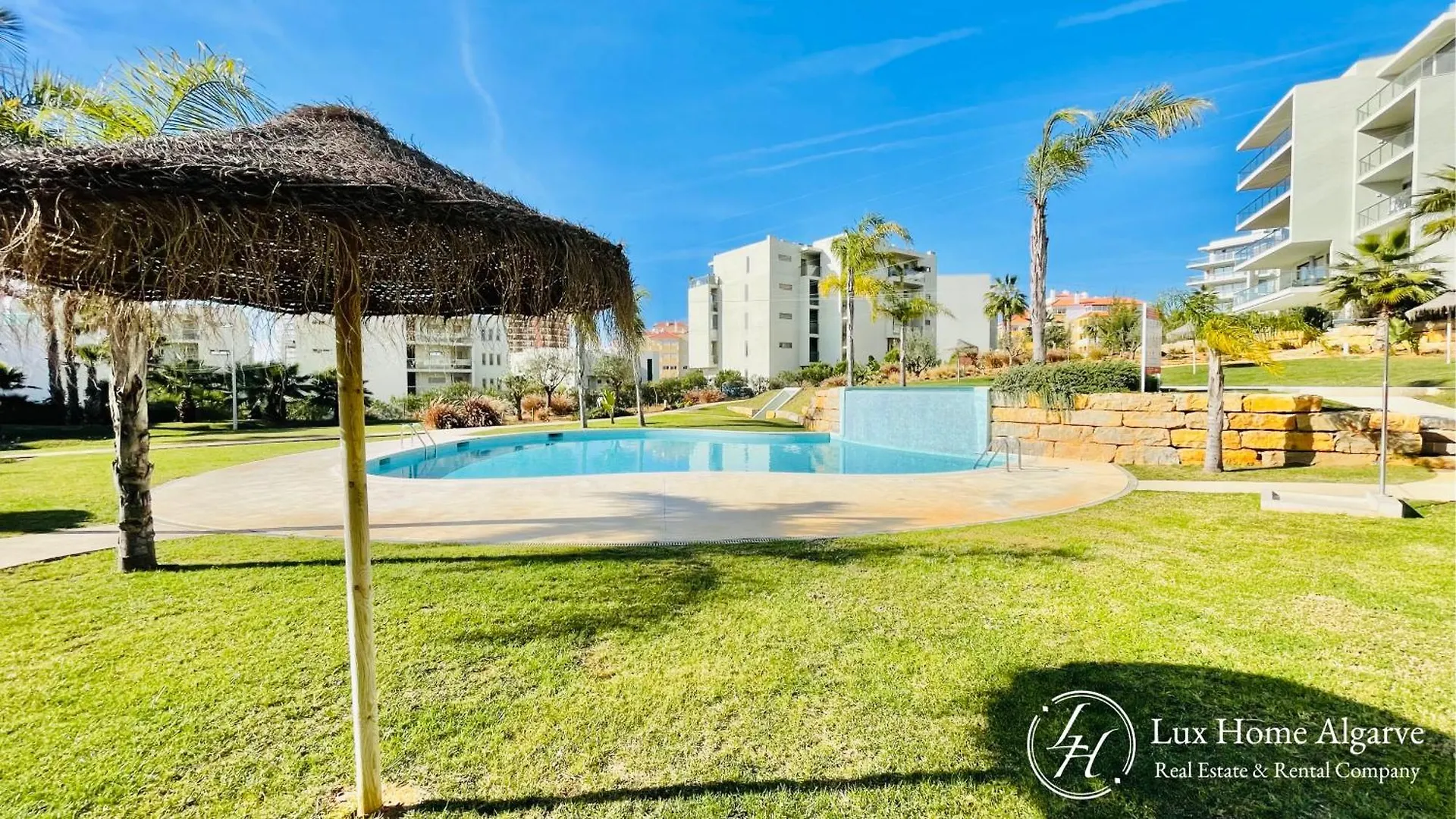 Apartment Sunset - Luxury Property - Pool - Garden - 500M Beach Portimao