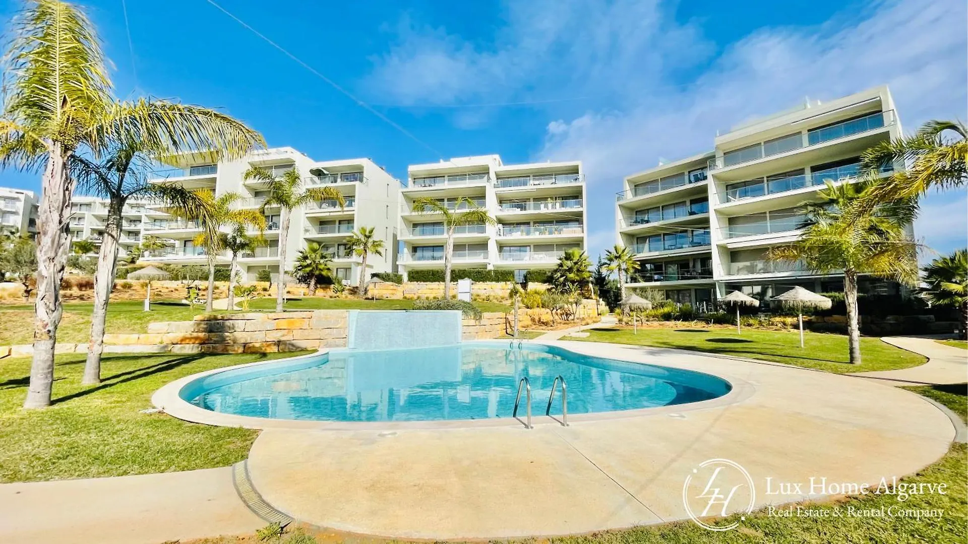 Sunset - Luxury Property - Pool - Garden - 500M Beach Portimao 0*,  Portugal